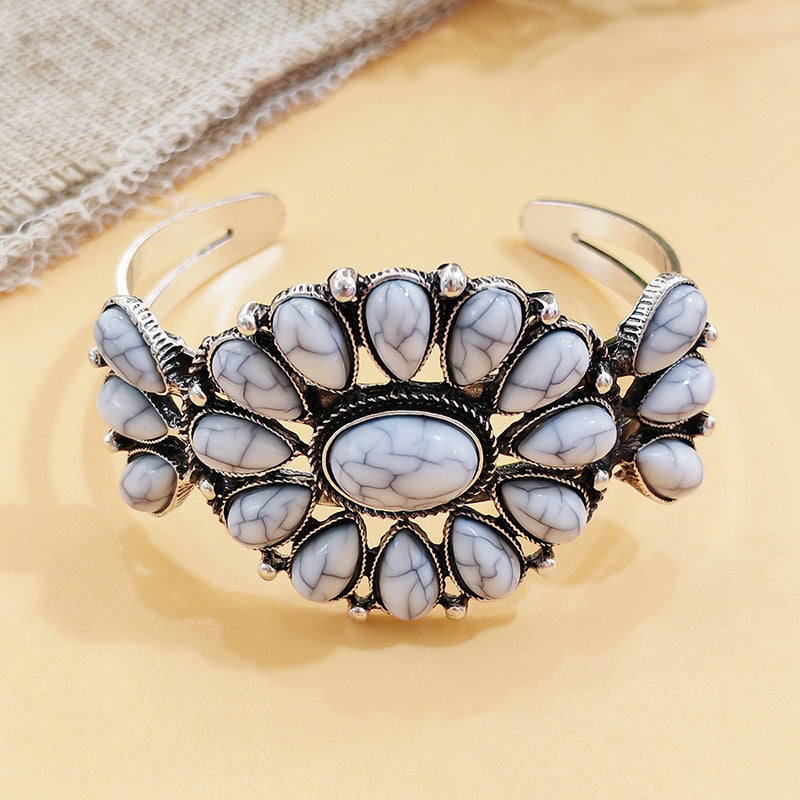 Vintage-Boho-Armband im Retro-Ethno-Stil mit Türkis