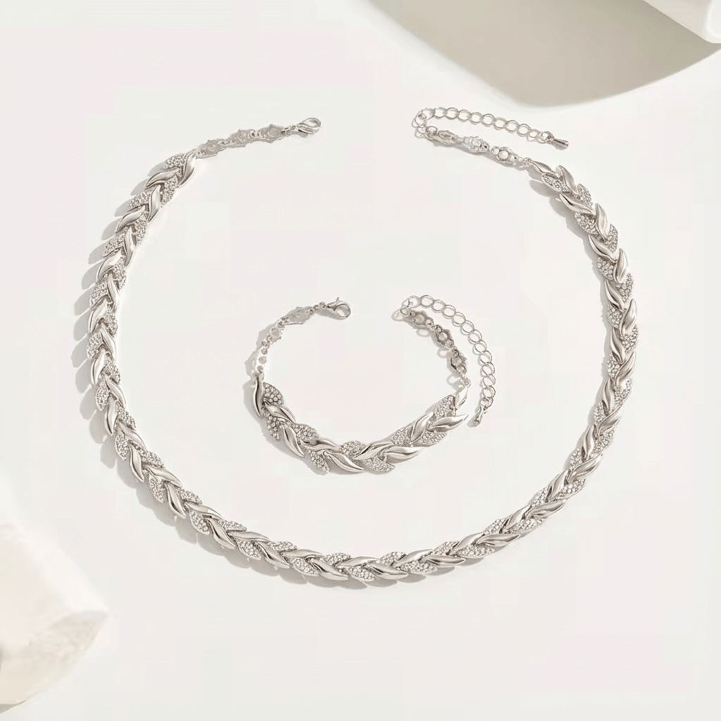 Silbernes Set aus Blätter-Halskette und Armband