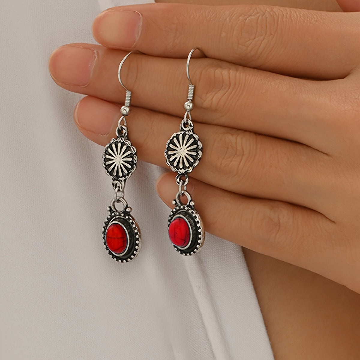 Boho-Set aus Halskette und Armband mit Türkis und silbernen Blüten