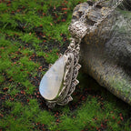 Vintage moonstone pendant necklace