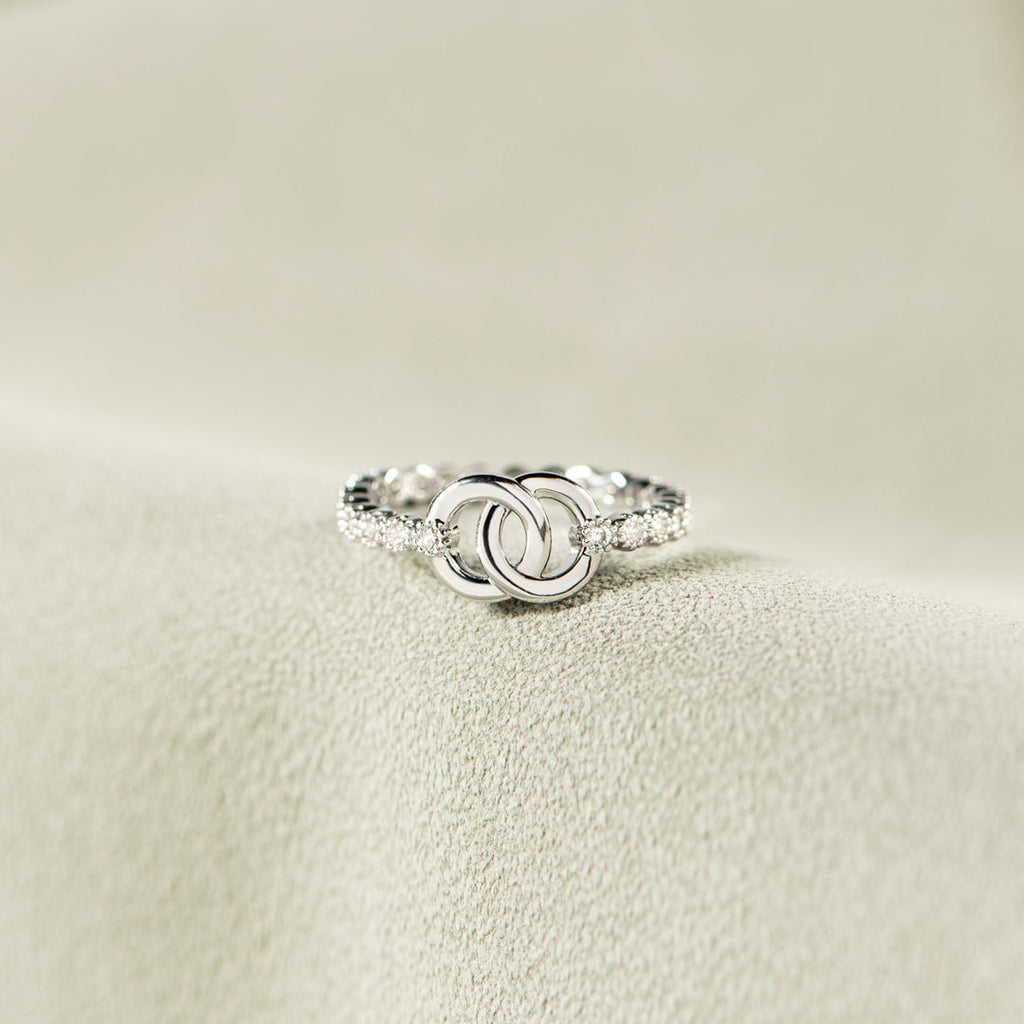 Forever Linked Mother Daughter Interlocking Pavé Ring