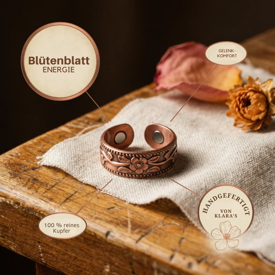 Klaras Kupferring mit Blütenblatt-Motiv