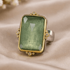 Vintage Green Glass Gold Ring